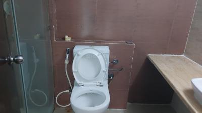 Image of 1250 Sq.ft 2 BHK Apartment / Flat for rent in Mahagun Moderne, Sector 78, Noida for Rs. 36000