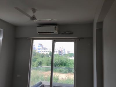 Bedroom Image of 990 Sq.ft 2 BHK Builder Floor for rent in Signature Global City, Sector 37D Gurgaon for Rs. 26000