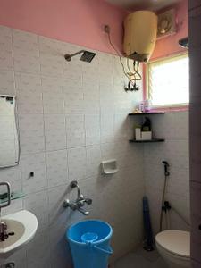 Bathroom Image of Vijaisri Madhusudhanan in Medavakkam, Chennai
