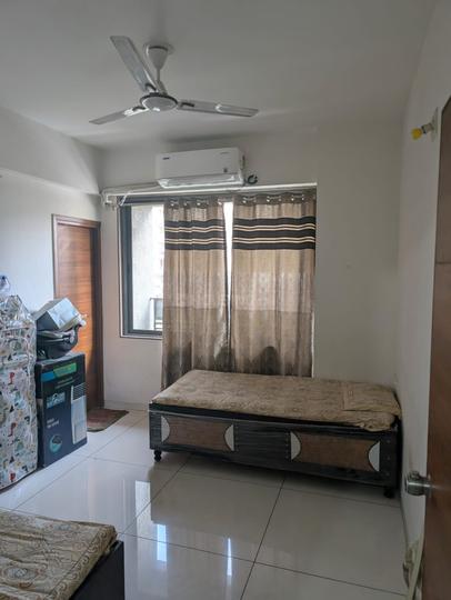 ROYAL GLORY VAISHNODEVI AHMEDABAD Bedroom 1