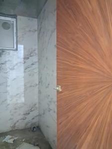 Common Bathroom Image of 1650 Sq.ft 3.5 BHK Apartment / Flat for sale in DM Infra, Sector 104 Noida for Rs. 7000001