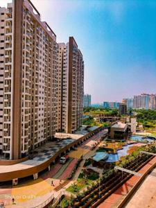 Building Image of 350 Sq.ft 1 RK Apartment / Flat for rent in Puravankara Purva Silversands Phase 1 Building 4 To 9, Mundhwa Pune for Rs. 34000