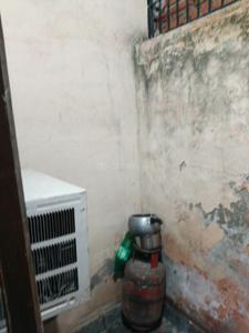 Balcony Image of 950 Sq.ft 3 BHK Builder Floor for sale in Aya Nagar New Delhi for Rs. 6500000