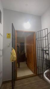 Image of 950 Sq.ft 2 BHK Builder Floor for rent in Karapakkam, Chennai for Rs. 25000