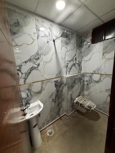 Bathroom Image of 1000 Sq.ft 2 BHK Apartment / Flat for sale in Sector 73 Noida for Rs. 3821000