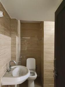 Common Bathroom Image of 750 Sq.ft 2 BHK Apartment / Flat for rent in Pitampura New Delhi for Rs. 24000