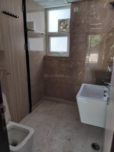 Bathroom Image of 1350 Sq.ft 3 BHK Apartment / Flat for rent in Puri AP Wonder, Sector 5 Rohini New Delhi for Rs. 40000