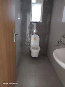 Bathroom Image of 900 Sq.ft 2 BHK Apartment / Flat for rent in Prithvi Proximus, Hadapsar Pune for Rs. 30000