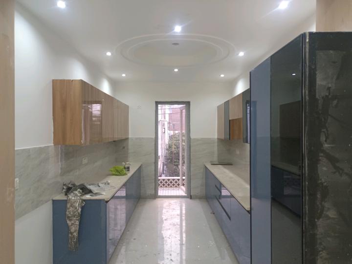 Sainik Colony, Sector 49 Main Image 1