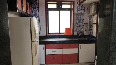 Kitchen Image of 650 Sq.ft 2 BHK Apartment / Flat for rent in Worli Mumbai for Rs. 70000