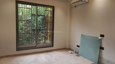 Bedroom Image of 2000 Sq.ft 3 BHK Builder Floor for sale in Safdarjung Enclave New Delhi for Rs. 65000000