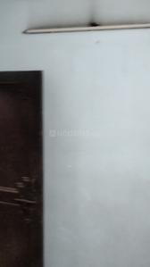 Bedroom Image of 630 Sq.ft 2 BHK Independent House for rent in Laxmi Nagar New Delhi for Rs. 16788