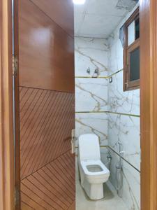 Common Bathroom Image of 1450 Sq.ft 3 BHK Builder Floor for sale in Vasundhara Ghaziabad for Rs. 9500000
