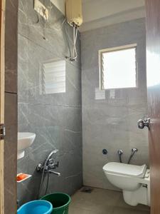 Bathroom Image of 1305 Sq.ft 2 BHK Apartment / Flat for sale in Sargasan Gandhinagar for Rs. 6100000