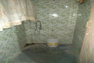 Bathroom Image of 550 Sq.ft 1 BHK Independent House for rent in Hadapsar Pune for Rs. 9000
