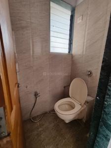 Bathroom Image of 850 Sq.ft 3 BHK Apartment / Flat for sale in Maison Tarangan, Kasarvadavali Thane for Rs. 10500000