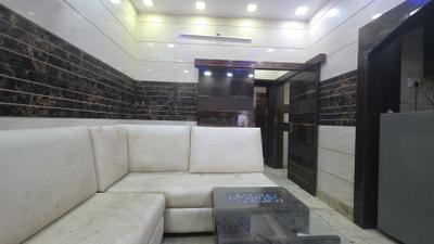 Living Room Image of 700 Sq.ft 2 BHK Apartment / Flat for rent in Pitampura New Delhi for Rs. 29500