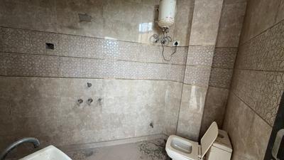 Bathroom Image of 450 Sq.ft 1 BHK Builder Floor for rent in Patel Nagar New Delhi for Rs. 22000