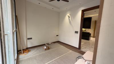 Bedroom Image of 720 Sq.ft 2 BHK Builder Floor for sale in Ashok Vihar New Delhi for Rs. 16200000