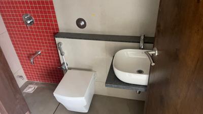 Bathroom Image of 1730 Sq.ft 3 BHK Apartment / Flat for rent in Vishwanath Maher Select, Shela Ahmedabad for Rs. 28000