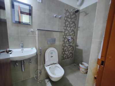Bathroom Image of 900 Sq.ft 2 BHK Apartment / Flat for rent in The Anand Ville, Dagapur Siliguri for Rs. 22000