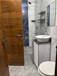 Bathroom Image of 2500 Sq.ft 3 BHK Builder Floor for rent in Sector 11 Faridabad for Rs. 34000