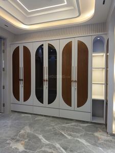 Bedroom Image of 1683 Sq.ft 3 BHK Builder Floor for sale in Preet Vihar New Delhi for Rs. 35000000