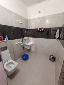 Bathroom Image of 1500 Sq.ft 2 BHK Independent House for rent in Shastripuram Agra for Rs. 16000