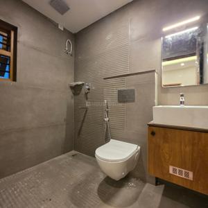 Bathroom Image of 2900 Sq.ft 5 BHK Independent House for sale in Kakkanad Kochi for Rs. 17000000