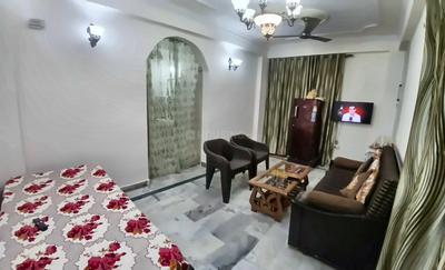 Living Room Image of 950 Sq.ft 2 BHK Apartment / Flat for sale in SS Group Housing, Shalimar Garden Ghaziabad for Rs. 5500000