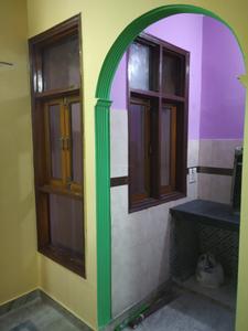 Kitchen Image of 450 Sq.ft 2 BHK Apartment / Flat for sale in Shahdara New Delhi for Rs. 3000000