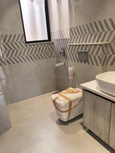 Common Bathroom Image of 2120 Sq.ft 3 BHK Apartment / Flat for sale in Bestech Park View Sanskruti, Sector 92 Gurgaon for Rs. 24700000