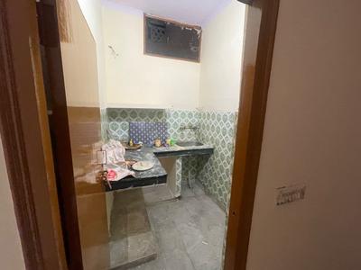 Bathroom Image of 668 Sq.ft 2 BHK Builder Floor for sale in Pandav Nagar New Delhi for Rs. 7900000