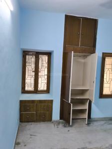 Bedroom Image of 1700 Sq.ft 2 BHK Independent House for rent in Sector 31 Noida for Rs. 30000
