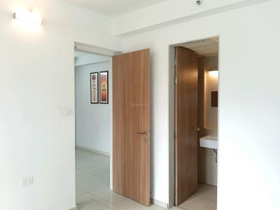 Bedroom Image of 1100 Sq.ft 3 BHK Apartment / Flat for rent in Godrej Emerald, Kasarvadavali Thane for Rs. 45000