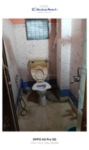 Bathroom Image of 780 Sq.ft 2 BHK Apartment / Flat for sale in Haltu Kolkata for Rs. 4500000