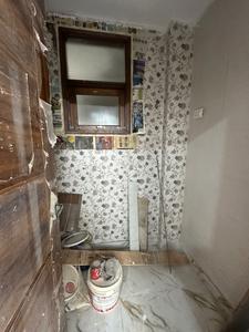 Bathroom Image of 1100 Sq.ft 3 BHK Builder Floor for sale in Patel Nagar New Delhi for Rs. 12500000