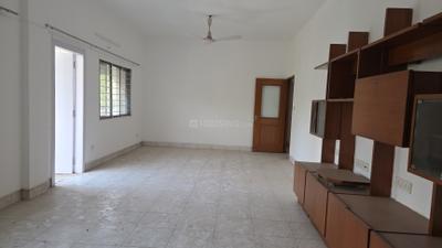 Living Room Image of 2200 Sq.ft 3.5 BHK Apartment / Flat for rent in Sangamvadi Pune for Rs. 50000