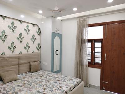 Bedroom Image of 1500 Sq.ft 4 BHK Builder Floor for sale in Suraj Vihar New Delhi for Rs. 13500000