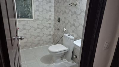 Image of 1100 Sq.ft 2.5 BHK Apartment / Flat for rent in Sethi Max Royal, Sector 76, Noida for Rs. 28000