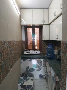 Kitchen Image of 950 Sq.ft 2 BHK Builder Floor for rent in Shakarpur Khas New Delhi for Rs. 28000