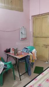Bedroom Image of 650 Sq.ft 2 BHK Independent House for rent in Kankurgachi Kolkata for Rs. 17000