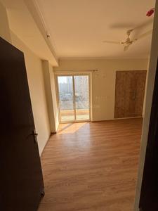 Bedroom Image of 2140 Sq.ft 4 BHK Apartment / Flat for sale in Amrapali Crystal Homes Phase 1, Sector 76 Noida for Rs. 28569000