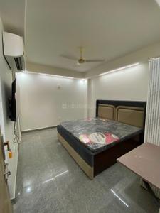 1 RK Independent Builder Floor