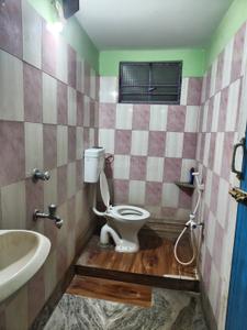 Bathroom Image of 890 Sq.ft 2 BHK Builder Floor for rent in Bardhaman University Bardhaman for Rs. 8000