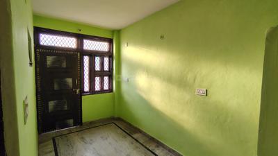 Bedroom Image of 668 Sq.ft 2 BHK Independent House for rent in Qutub Vihar New Delhi for Rs. 8000