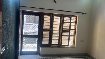 Bedroom Image of 2500 Sq.ft 3 BHK Builder Floor for rent in Sector 46 Gurgaon for Rs. 52000