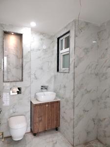 Common Bathroom Image of 1557 Sq.ft 3 BHK Builder Floor for sale in BPTP District 4, Sector 84 Faridabad for Rs. 17000000