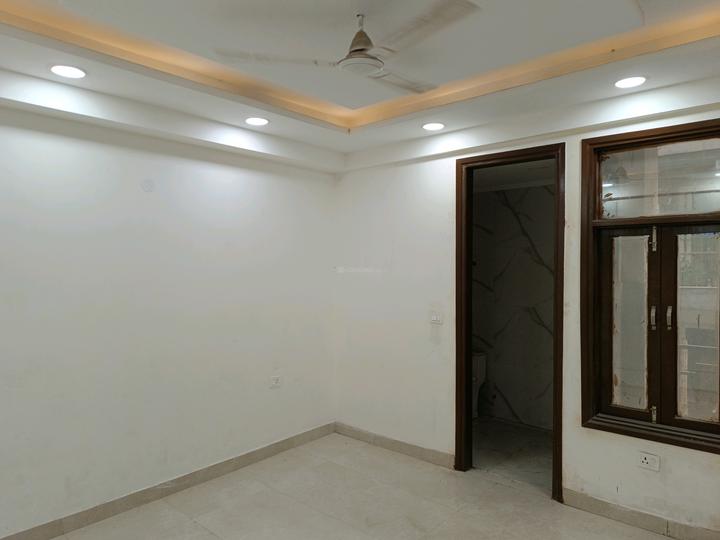 Sultanpur Main Image 1