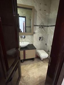 Bathroom Image of 1250 Sq.ft 2 BHK Builder Floor for rent in Yojana Vihar RWA, Anand Vihar New Delhi for Rs. 35000